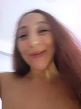 VickyHoult online show from March 5, 2025, 8:21 pm