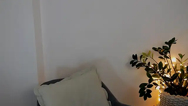 Xentthia online show from March 27, 2026, 3:46 pm