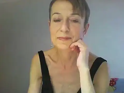 Snapshot of SwettyViktory chatting on January 9, 2026, 1:40 pm SwettyViktory online show from January 9, 2026, 1:40 pm