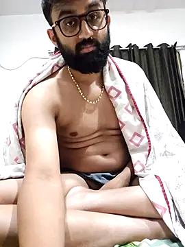 love4shownude online show from July 1, 2026, 5:57 pm