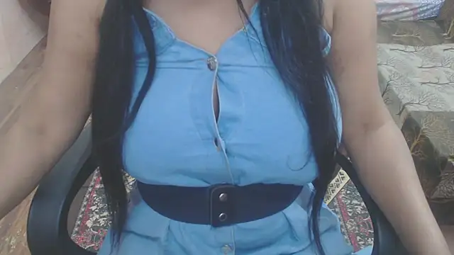 Snapshot of Mahikhanna_ chatting on February 3, 2026, 8:52 am Mahikhanna online show from February 3, 2026, 8:52 am