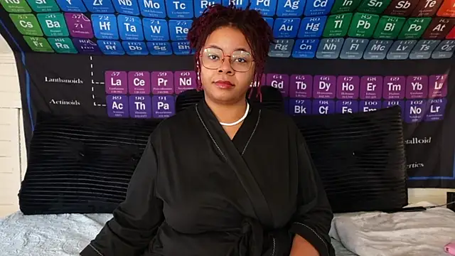 -khayaparker online show from April 17, 2026, 12:30 pm