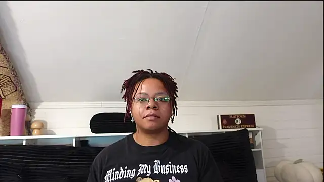 -khayaparker online show from February 16, 2026, 5:00 pm