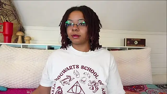 -khayaparker online show from February 6, 2026, 4:36 pm