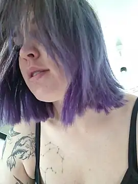 LazyTanukii online show from August 4, 2026, 6:40 am