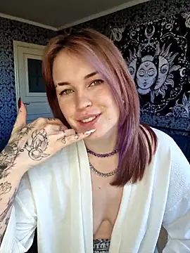 LazyTanukii online show from April 22, 2026, 6:31 am