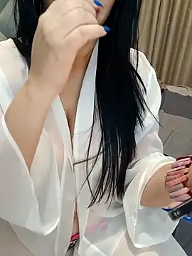 Queen sousou online show from November 23, 2025, 1:43 pm