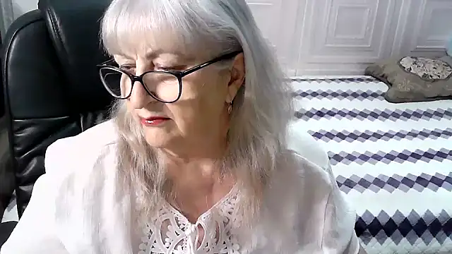 LolkaAlyss online show from December 1, 2025, 8:53 pm