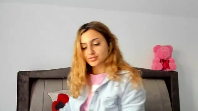 NicolePlay online show from March 3, 2026, 3:41 pm