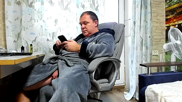 Snapshot of xxrokixxx chatting on January 11, 2025, 11:23 am xxrokixxx online show from January 11, 2025, 11:23 am