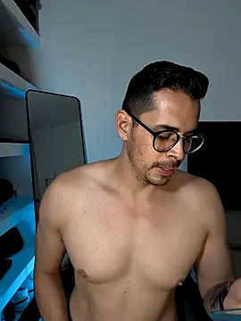 towers j online show from September 27, 2025, 9:54 pm