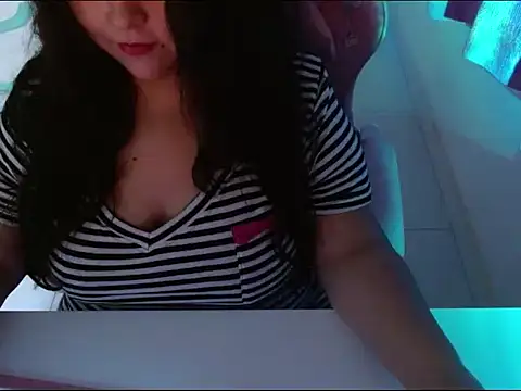 KittyK3 online show from October 11, 2025, 5:52 am