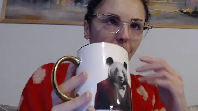 cleophee online show from February 8, 2026, 7:17 am