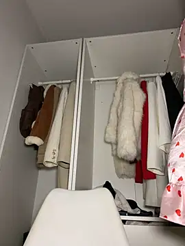 kataryna69 online show from November 13, 2025, 4:16 am