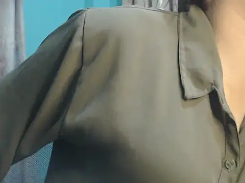 NancyRuvi online show from November 3, 2025, 3:37 pm