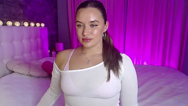 Snapshot of starrydoll chatting on November 8, 2025, 6:11 pm starrydoll online show from November 8, 2025, 6:11 pm