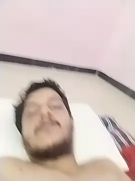 Snapshot of dzboy1994 chatting on November 19, 2025, 4:07 pm dzboy1994 online show from November 19, 2025, 4:07 pm