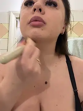 Sara Slow online show from December 19, 2025, 12:18 pm