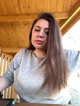 Sara Slow online show from March 12, 2025, 1:08 pm