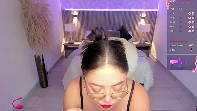Snapshot of emmy_walker chatting on September 20, 2025, 11:04 am emmy walker online show from September 20, 2025, 11:04 am