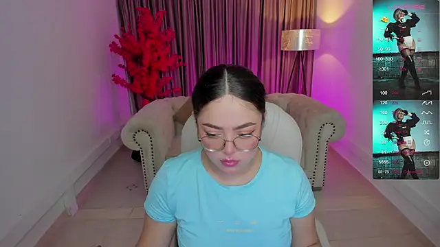 Snapshot of emmy_walker chatting on March 7, 2025, 10:56 am emmy walker online show from March 7, 2025, 10:56 am