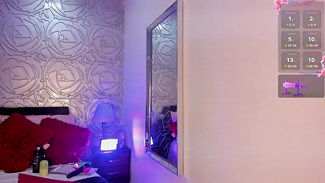 vennus1  online show from September 9, 2025, 3:27 am