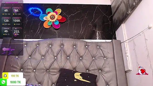 LAILAGUMMY online show from December 16, 2025, 2:10 pm