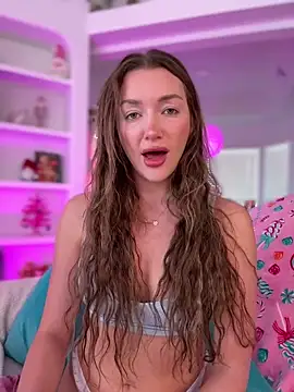 SerenaCloud online show from November 23, 2025, 4:28 pm