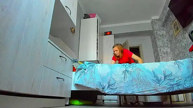 DUSSY PUSSY online show from November 21, 2025, 5:06 am