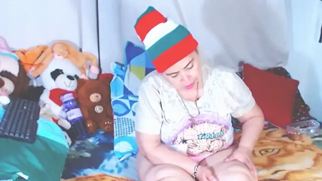 estrellita fugaz16x online show from December 18, 2025, 5:01 am