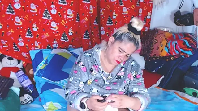 estrellita fugaz16x online show from February 1, 2026, 4:44 am