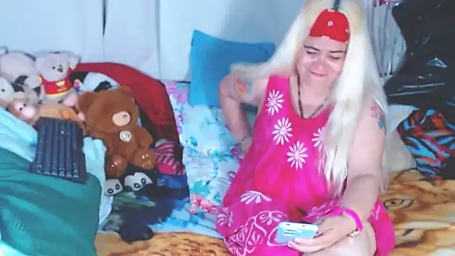 estrellita fugaz16x online show from December 3, 2025, 2:45 am