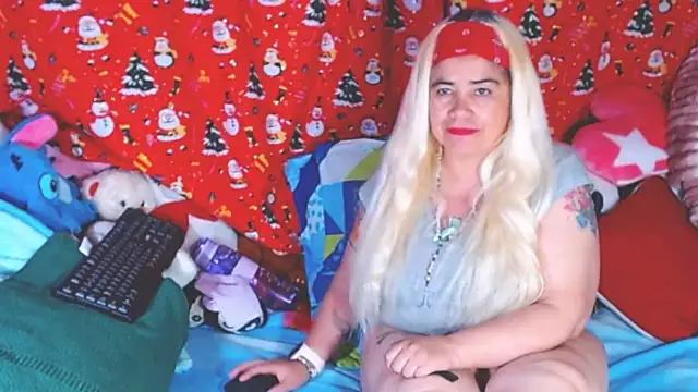 estrellita fugaz16x online show from February 15, 2026, 4:13 am