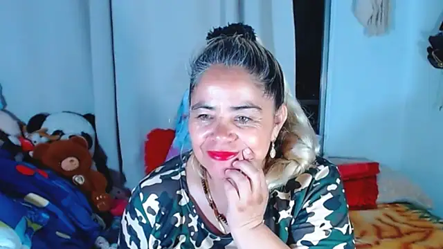 estrellita fugaz16x online show from October 12, 2025, 11:28 pm