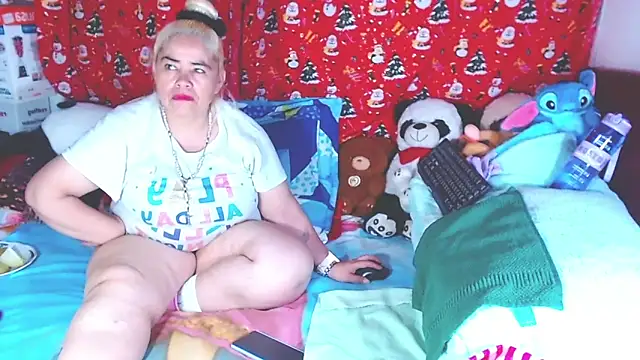 estrellita fugaz16x online show from March 17, 2026, 4:15 am