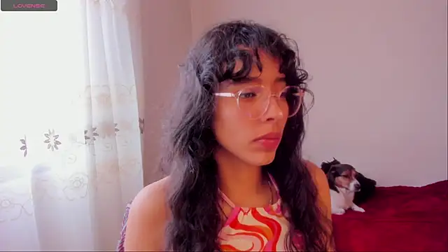 aluna 0310 online show from December 26, 2024, 8:32 pm