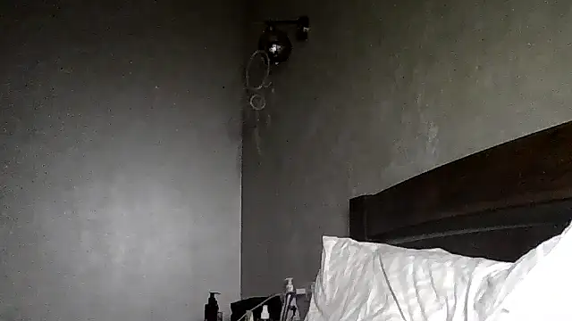 Snapshot of JulianaGold1 chatting on January 31, 2026, 7:12 pm JulianaGold1 online show from January 31, 2026, 7:12 pm