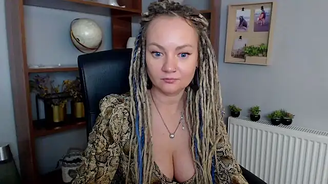 Snapshot of KayaMagic chatting on February 18, 2025, 2:59 pm KayaMagic online show from February 18, 2025, 2:59 pm