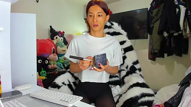 Snapshot of Lawrncesofiets chatting on February 24, 2026, 8:31 pm Lawrncesofiets online show from February 24, 2026, 8:31 pm