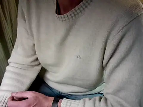 mariohurt101 online show from September 29, 2025, 9:42 pm