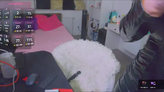 ParadiseRose online show from April 8, 2026, 2:02 am