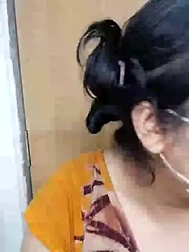 Sneha angelic online show from April 15, 2026, 7:18 pm