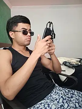 pinedasex777 online show from November 9, 2025, 12:42 pm