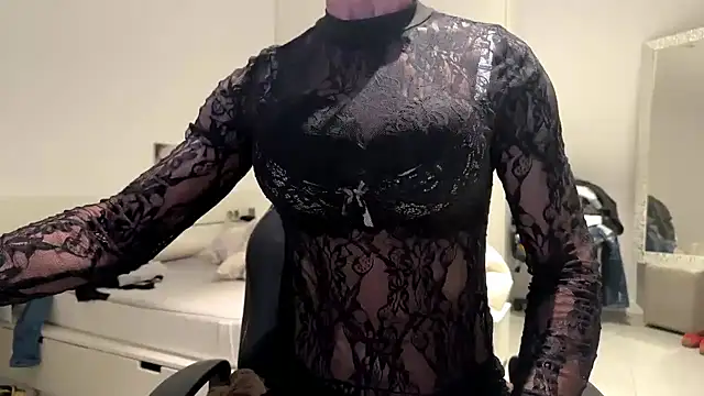 Snapshot of pocker498 chatting on November 28, 2025, 11:38 pm pocker498 online show from November 28, 2025, 11:38 pm