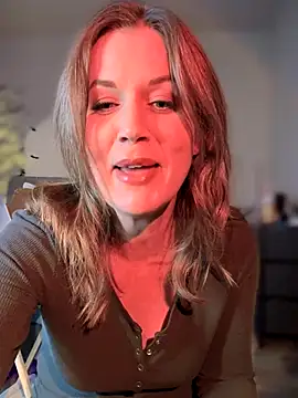 Snapshot of MaiseKnox chatting on September 11, 2025, 11:16 pm MaiseKnox online show from September 11, 2025, 11:16 pm