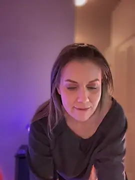 Snapshot of MaiseKnox chatting on February 9, 2025, 11:15 pm MaiseKnox online show from February 9, 2025, 11:15 pm