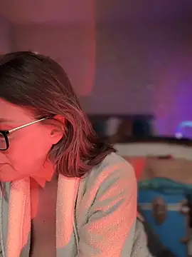 Snapshot of MaiseKnox chatting on February 8, 2025, 4:36 am MaiseKnox online show from February 8, 2025, 4:36 am