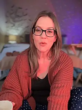 Snapshot of MaiseKnox chatting on March 16, 2025, 11:59 pm MaiseKnox online show from March 16, 2025, 11:59 pm