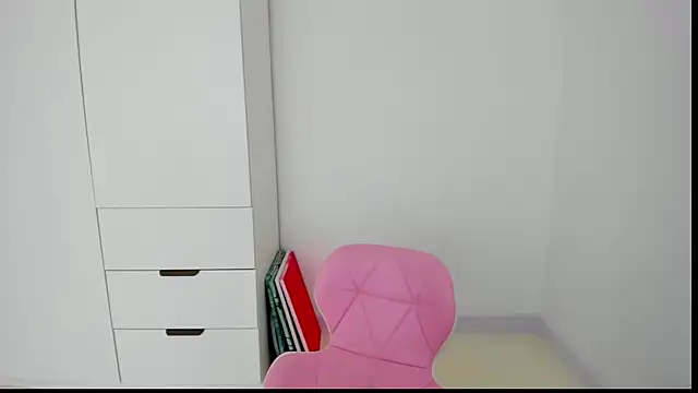 MiaStripDance online show from March 10, 2025, 11:34 am