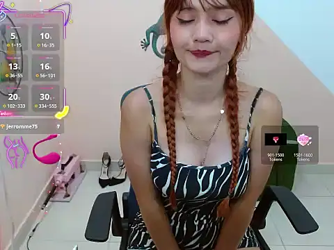 Snapshot of miss_tinnymafe chatting on September 30, 2025, 9:21 pm miss tinnymafe online show from September 30, 2025, 9:21 pm